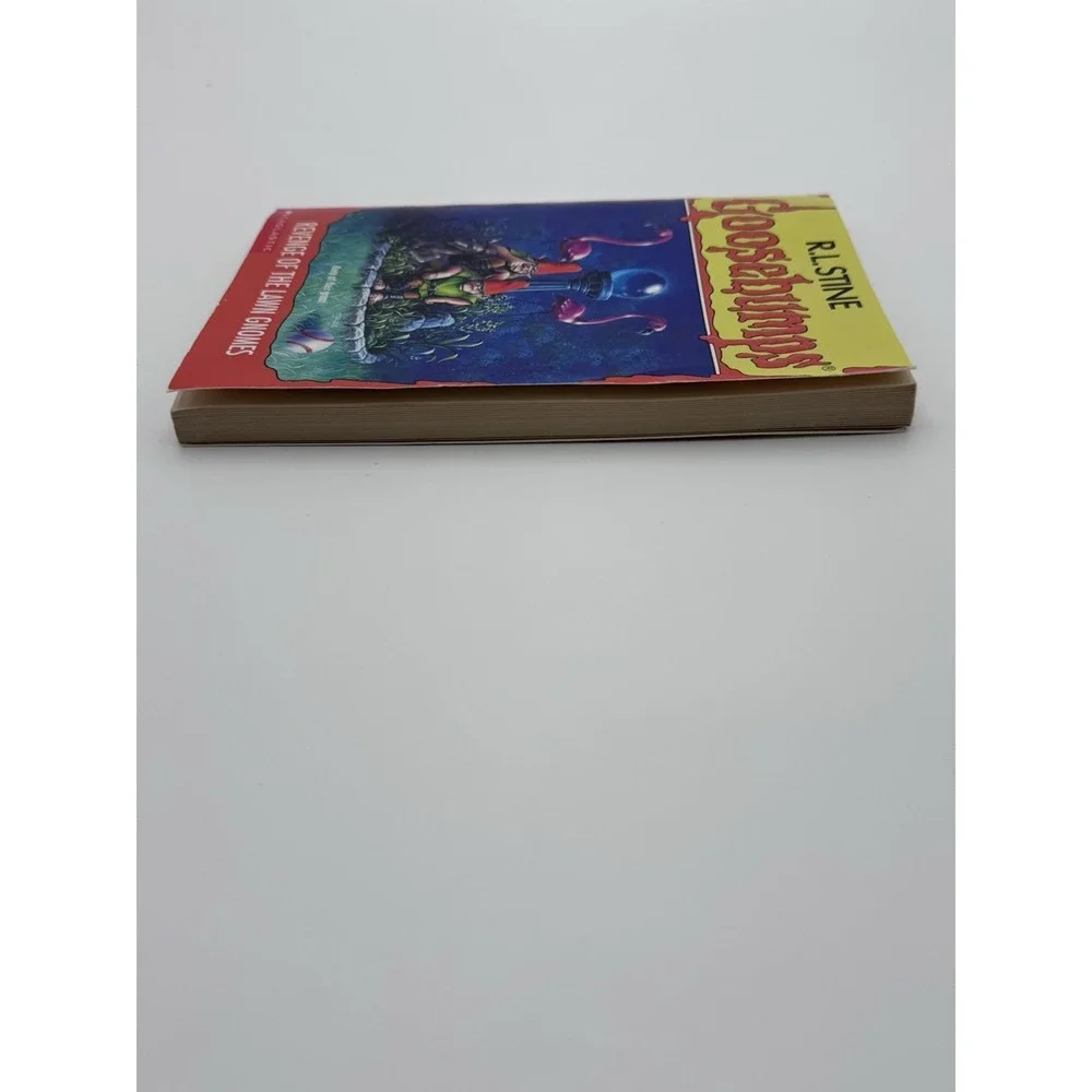 VTG Revenge of The Lawn Gnomes #34 R.L. Stine First scholastic printing 1995 EUC